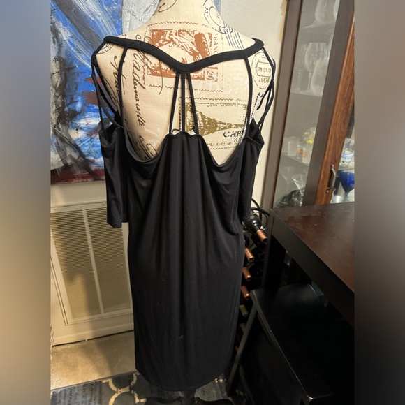 Sunburst Dress Black - Picture 4 of 5